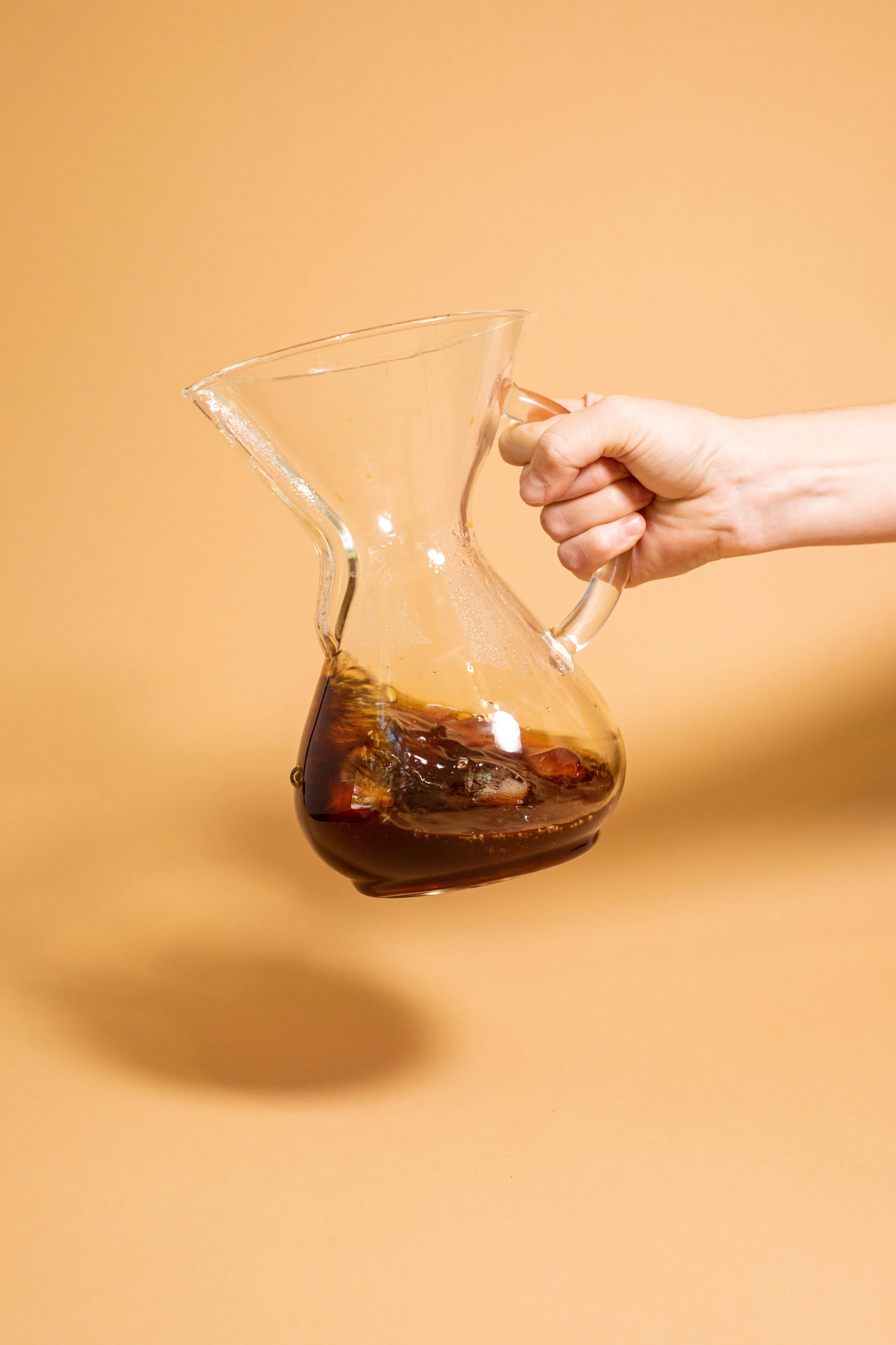Brewing Guide Iced Chemex — Crema Coffee Roasters