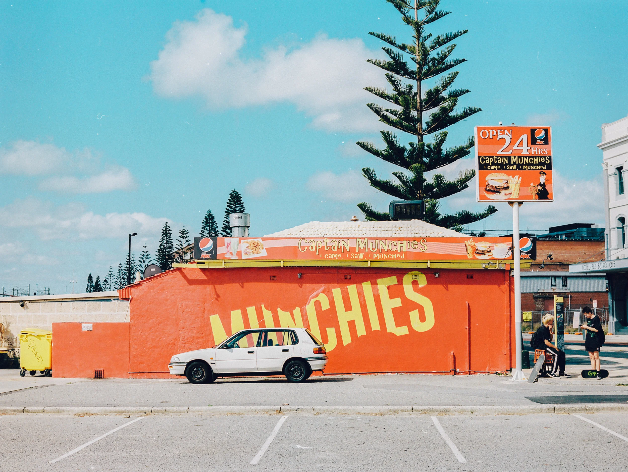 Captain Munchies White v2