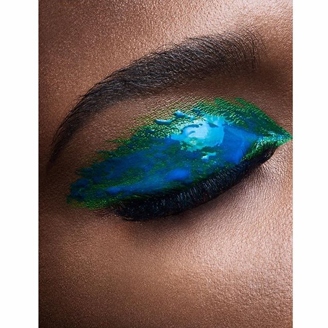 Up close and personal. Makeup by @makeupwithanattitude 
#macrophotography #beauty #wetlook
.
.
.
.
.
#beautyeyes #perfectskin #clean #eyebrows #lashes #gel #bluegreen #zeiss #photography