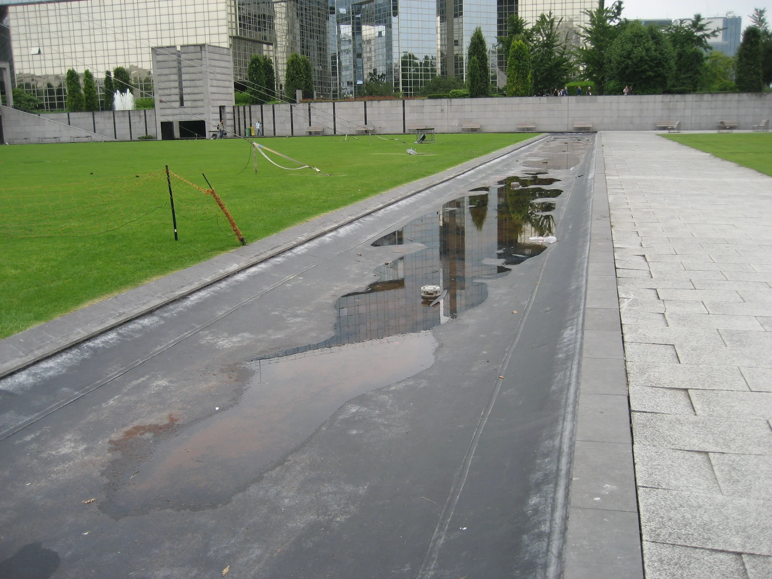 The ambitious design of Parc André Citroën in Paris relied heavily on water features, few of which are still working.