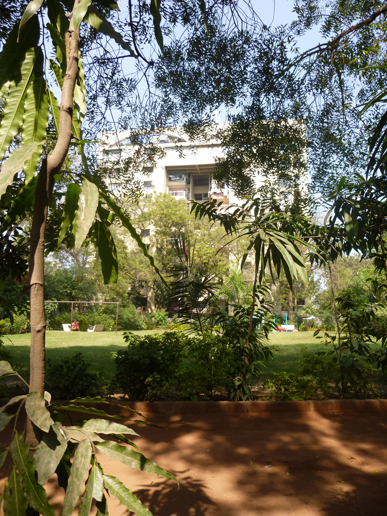 One of the city’s colony-scale parks with good accessibility for colony residents
