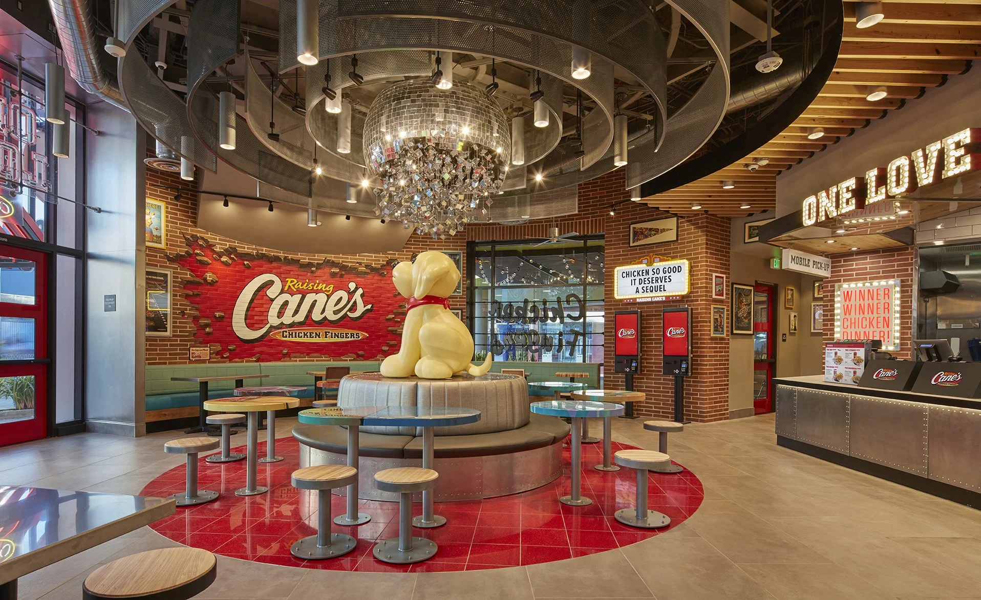 Raising Canes City Walk3291_RT_cropt.jpg