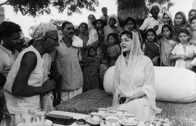 valeria_picerno_gayatri_devi_10.jpg