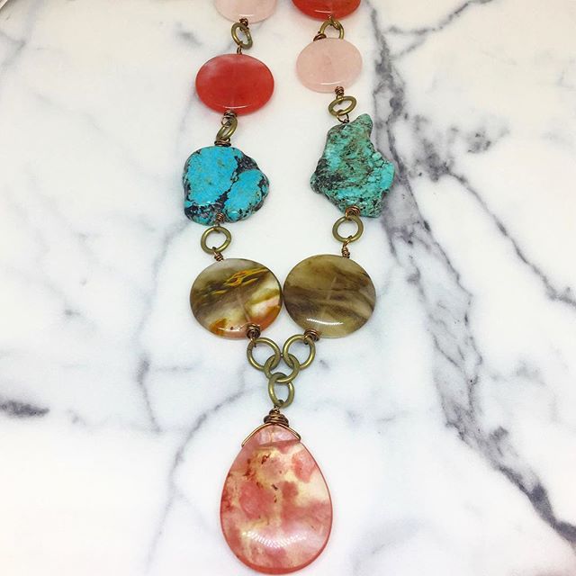 Mixed element statement necklace:  Rose quartz, turquoise, and agate. 
Find her on @etsy 😍
#veryvalero #etsylove #statementnecklace #gemstones #turquoise #rosequartz #agate #handcrafted #oneofakind #jewelrydesigner #designer #instalove #instalike #i