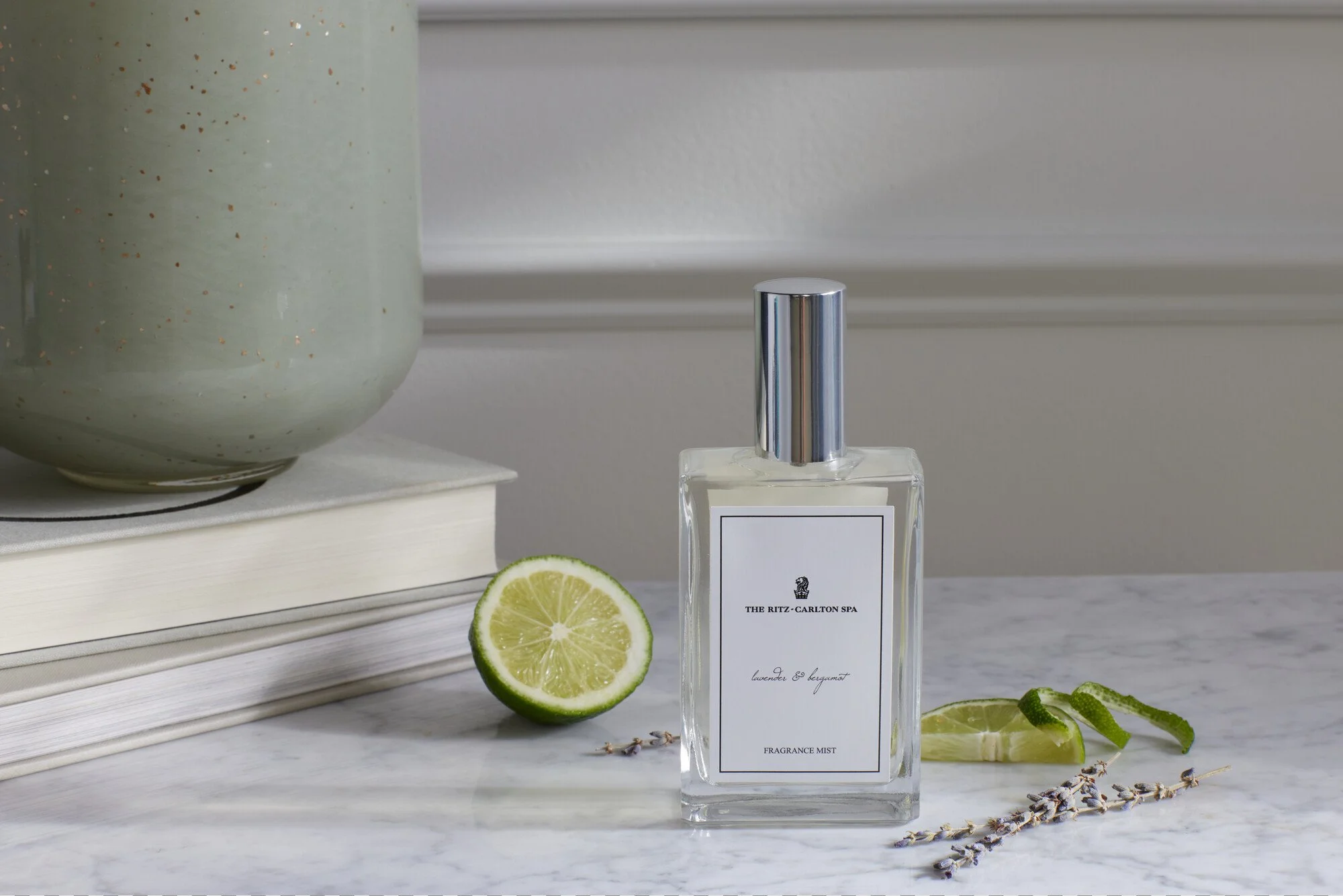 RS32907_the-ritz-carlton-room-mist-spa-lavender-bergamot-RTZ-605-02-WL-LB-3-vC2-lpr.jpg