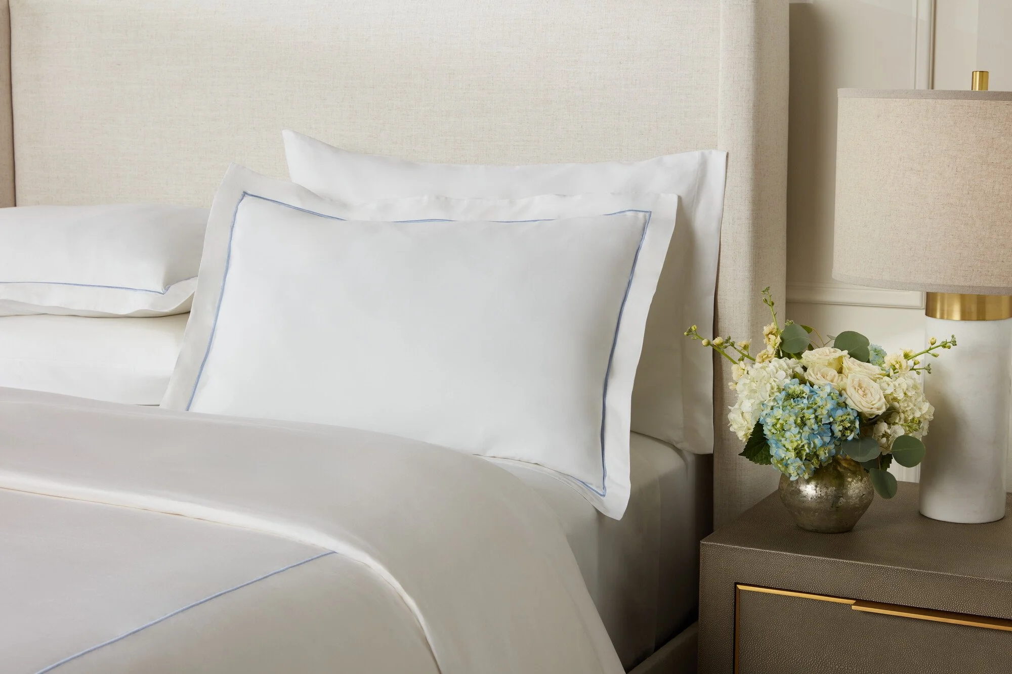 RS32116_the-ritz-carlton-pillow-sham-hotel-stripe-blue-RTZ-247-01-BL-vA2-lpr.jpg