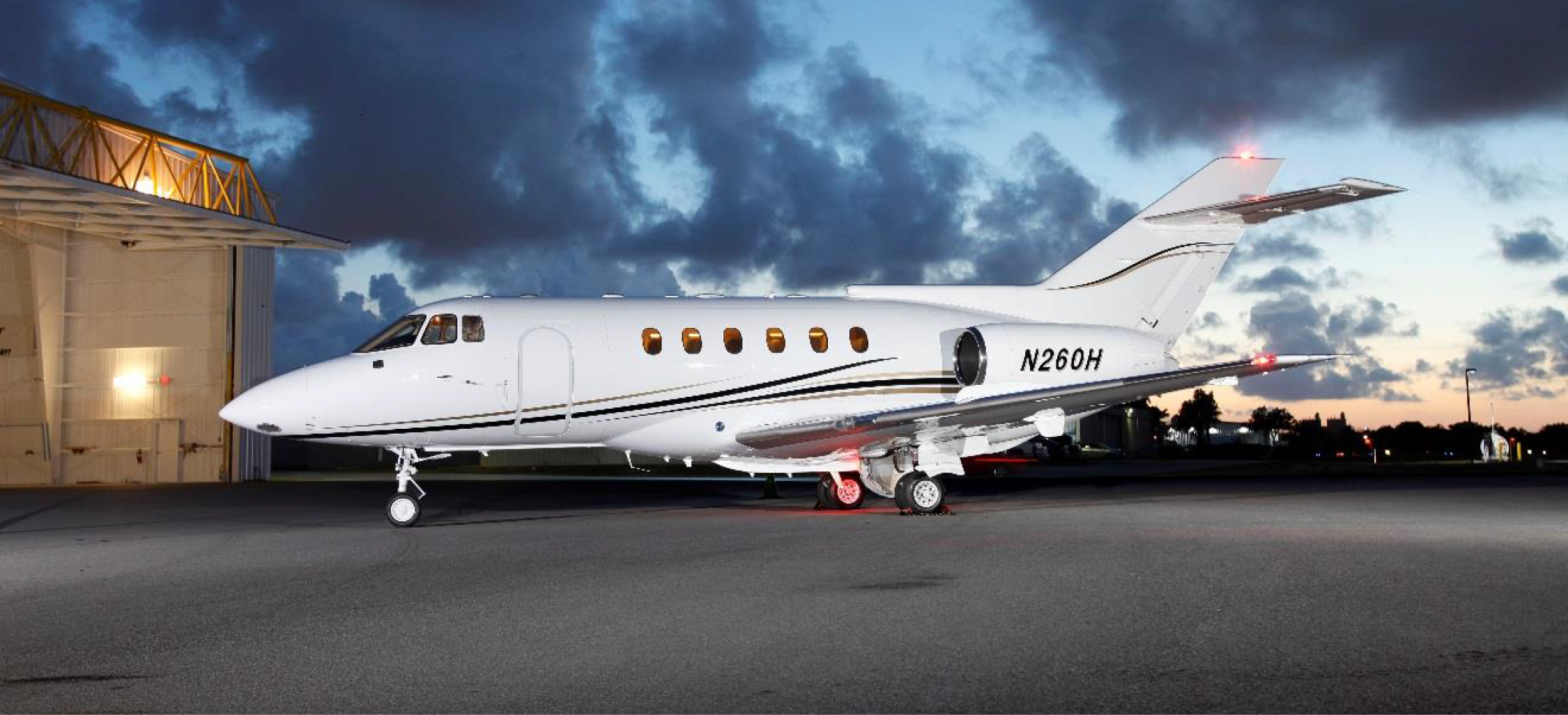 The Hawker 800 brings a new midsize option to Elite Air’s Florida-based charter customers.
