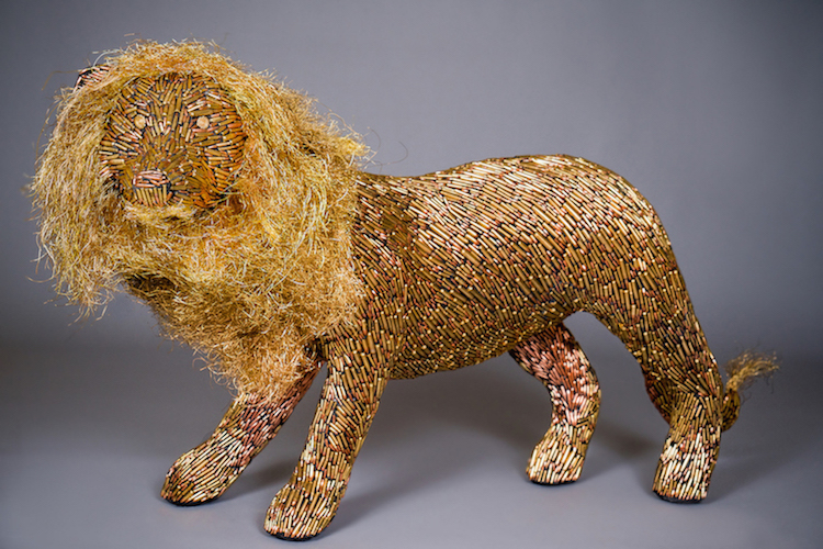 Leo 33"x52"x18"