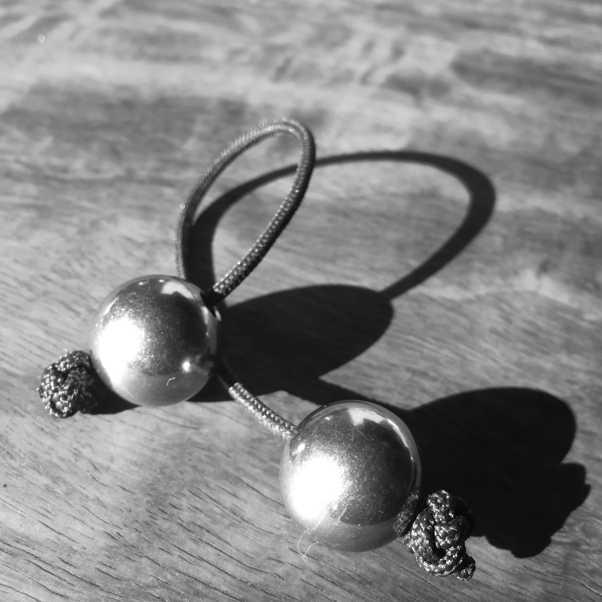 begleri - worlds on a string