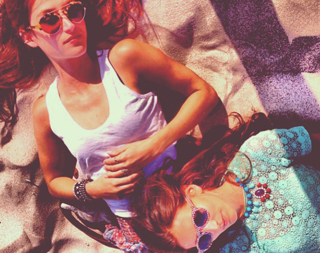 Jodie and Danielle Snyder.