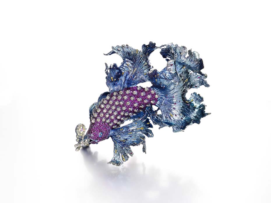 Wallace Chan Gleams of Waves brooch.