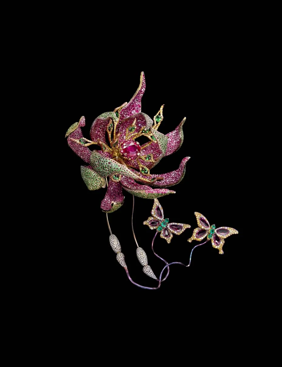 Wallace Chan Fleur de la Dynastie Tang brooch with rubies, yellow diamonds, pink sapphires, tsavorites, garnets, emeralds and diamonds.