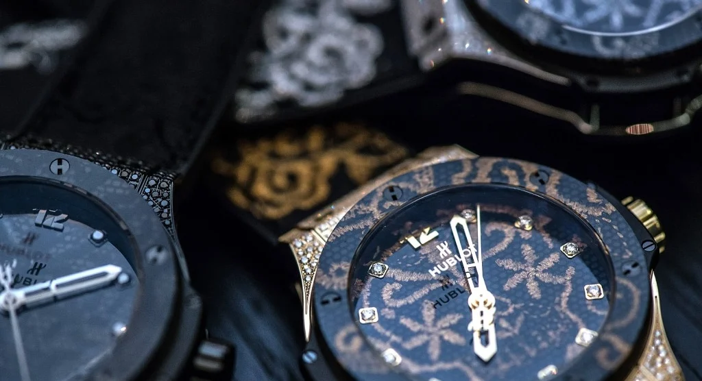 hublot-watches-watch-big-bang-chicago-geneva-seal-19.jpg