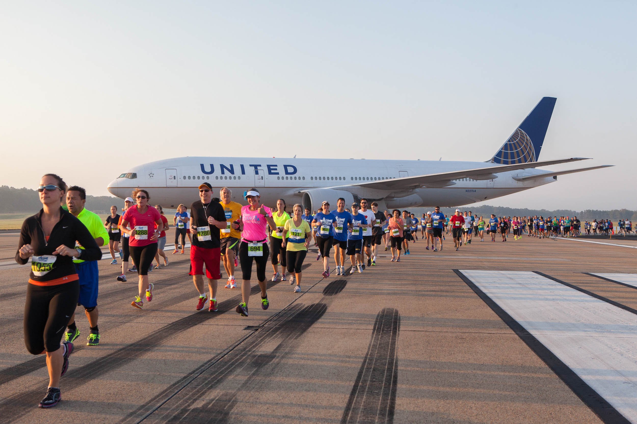 www.jdavidbuerk.com - Events - 034 - 2014 Dulles Day Plane Pull and 5K 10K FINAL (87 of 804) (IMG_8981).jpg