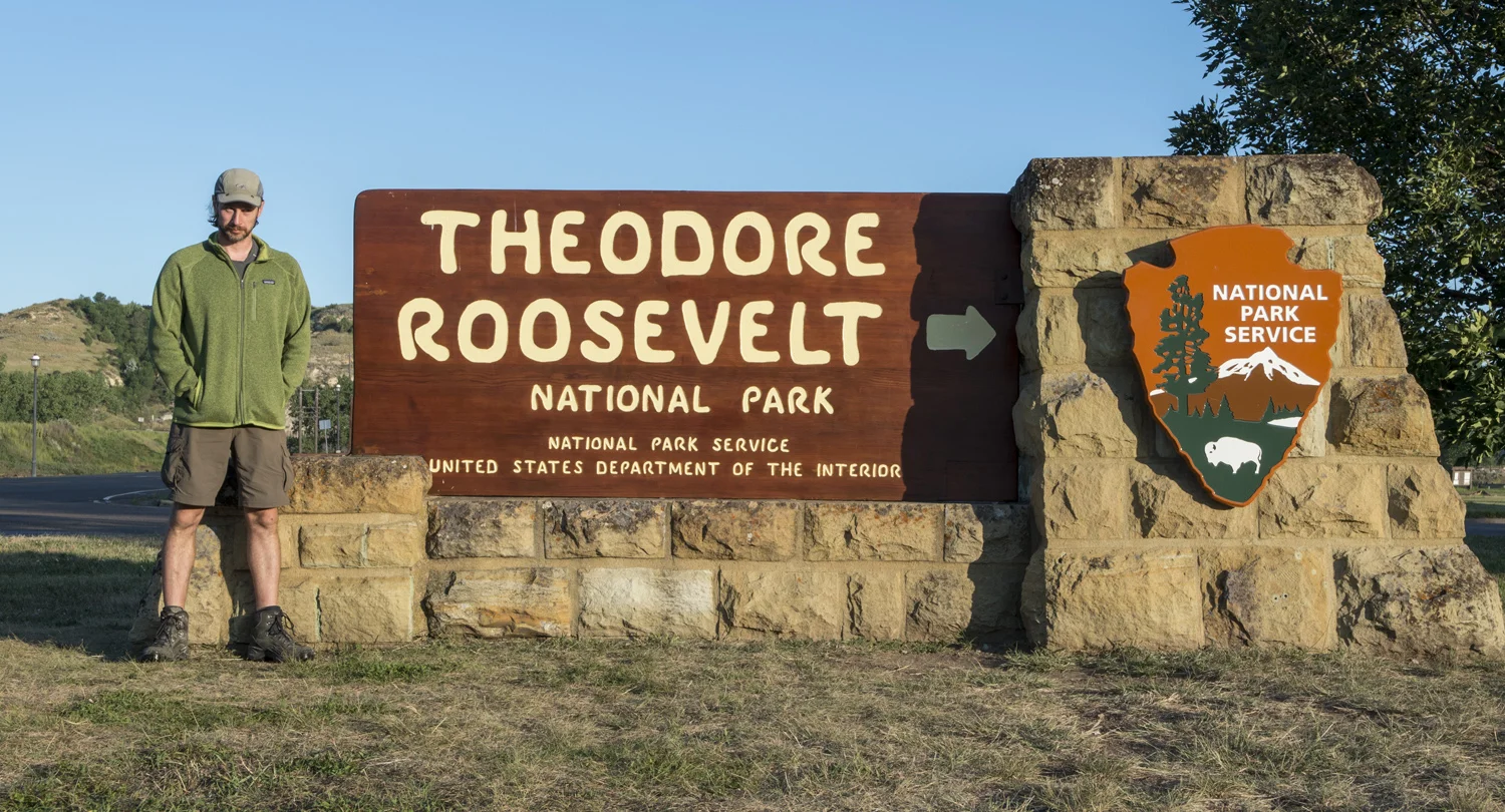 One last stop to pose with the entrance sign.