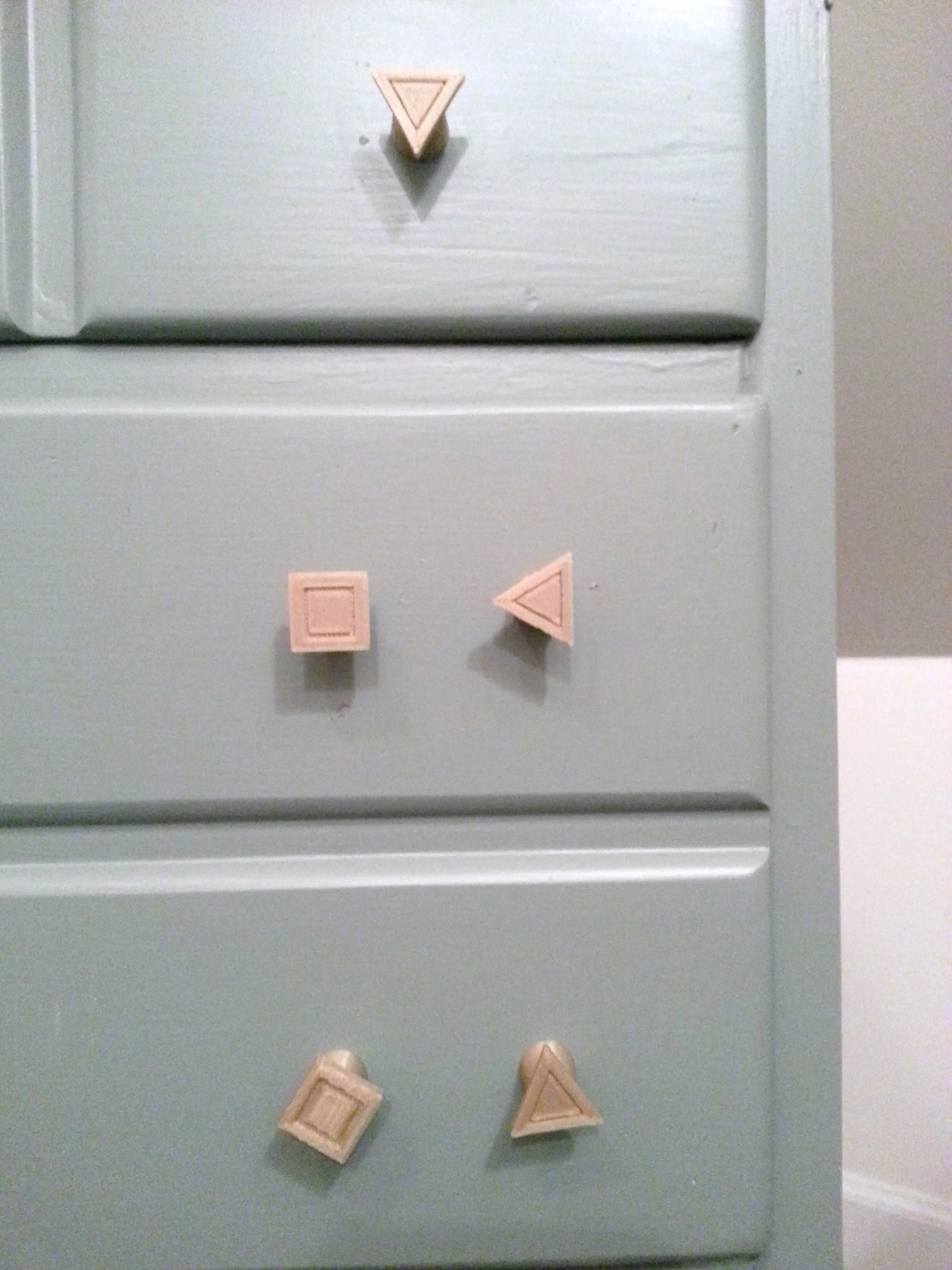 Square & Triangular Knobs