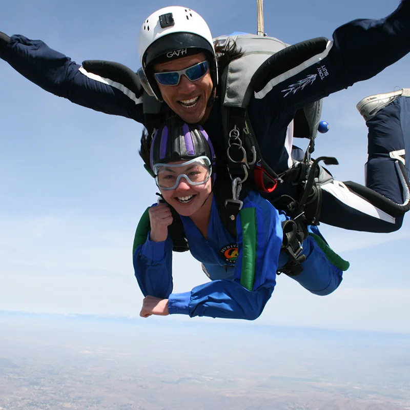 Tile_0008_Skydive.jpg