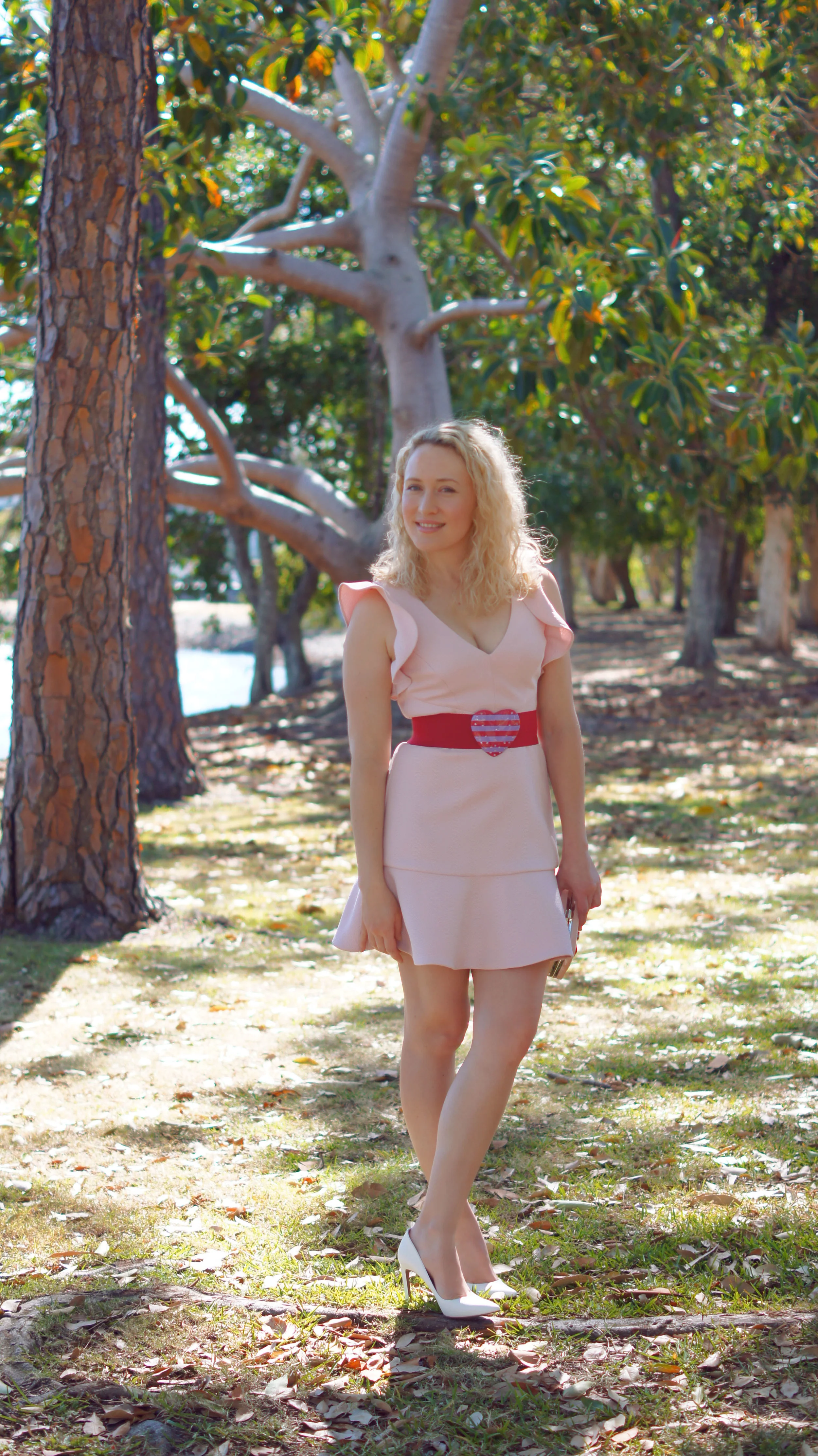 ForeverNewBlushFrillDress_SpringRacing_Noskam.jpg