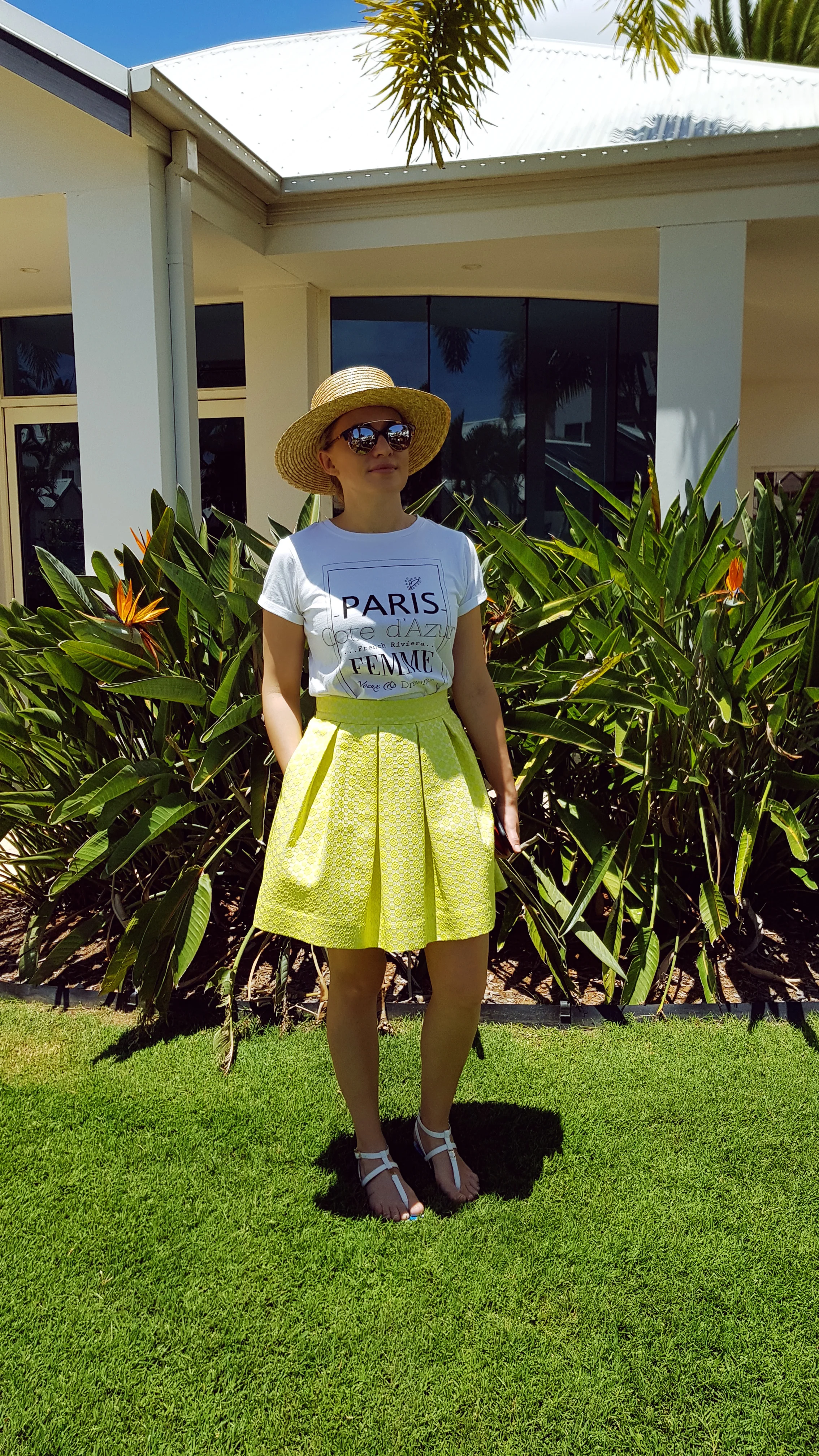 FrenchRivieraChic_ForeverNewTee&JaspalSkirt_Noskam.jpg