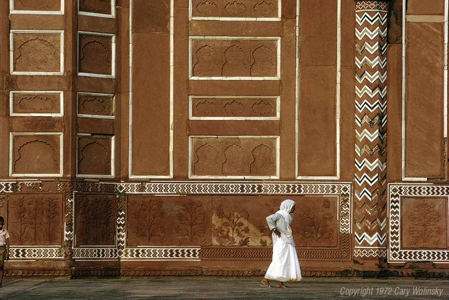 Crossing the Taj