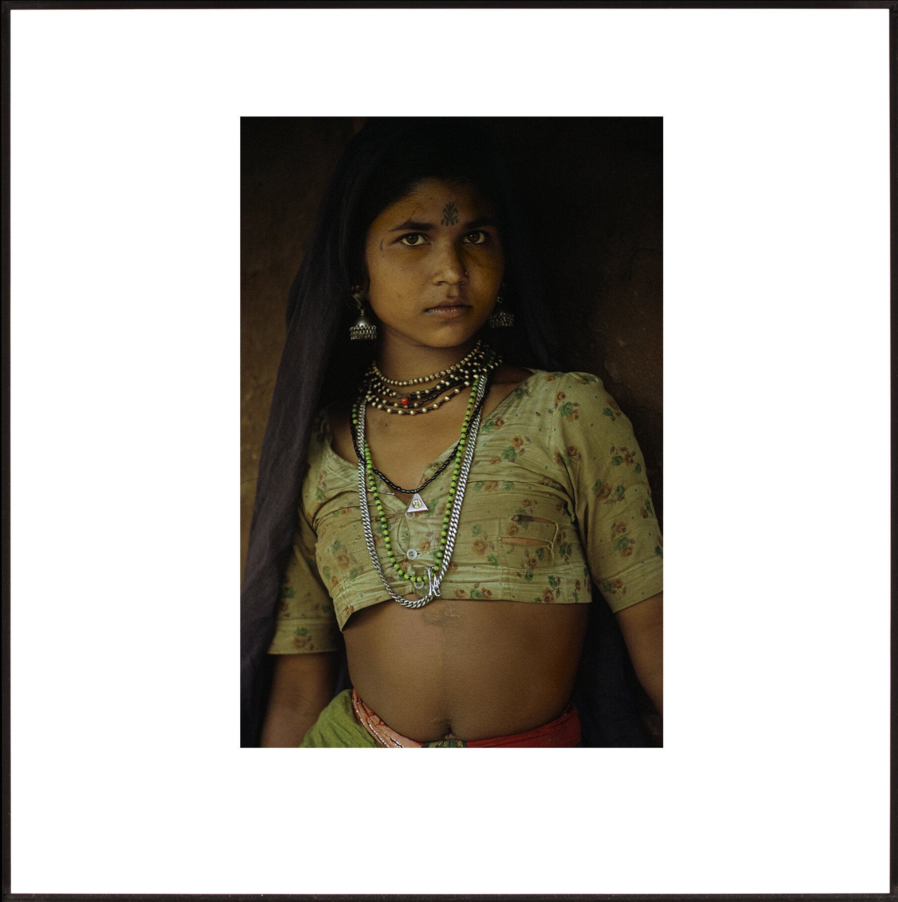 Tribal Woman, 10 x 6 10/16", CW0157