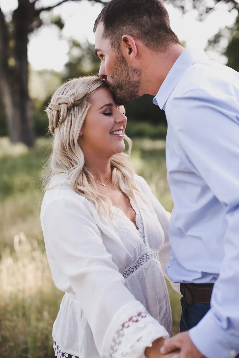 chico_ca_engagement_photos_AVH_Photography_upper_park_wedding_phphotographer_0001.jpg