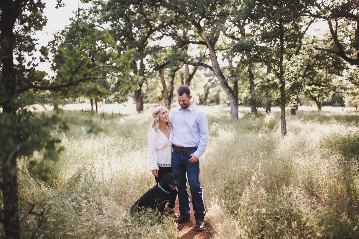 chico_ca_engagement_photos_AVH_Photography_upper_park_wedding_phphotographer_0004.jpg