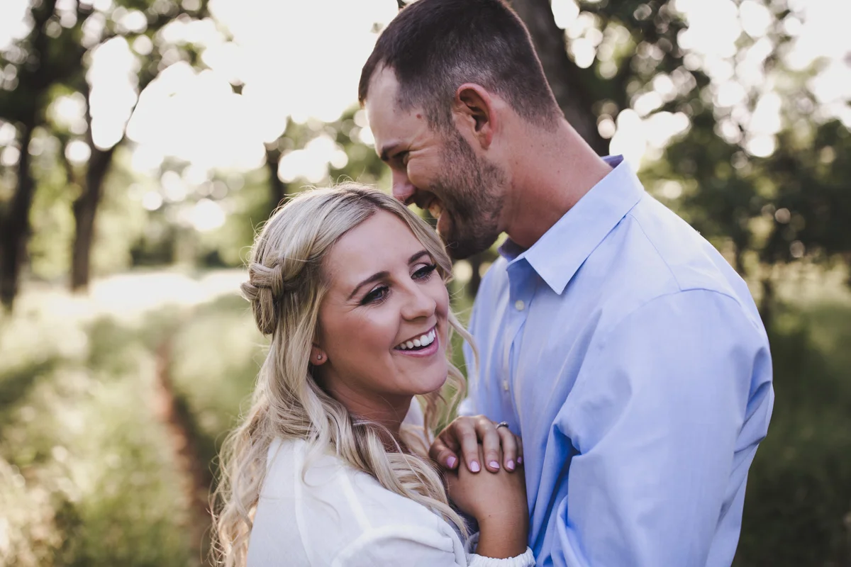 chico_ca_engagement_photos_AVH_Photography_upper_park_wedding_phphotographer_0005.jpg
