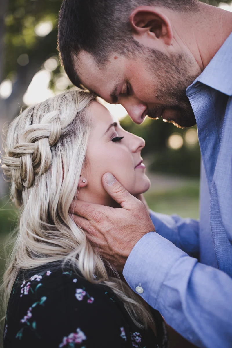 chico_ca_engagement_photos_AVH_Photography_upper_park_wedding_phphotographer_0017.jpg