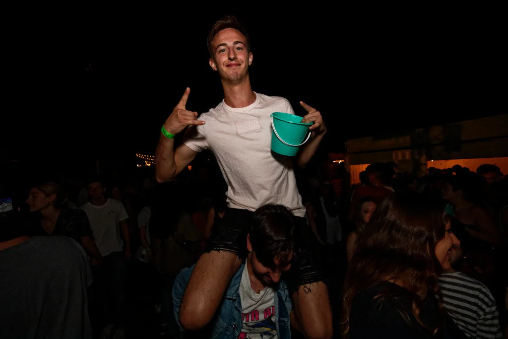 5D4_5488_Crowd.jpg