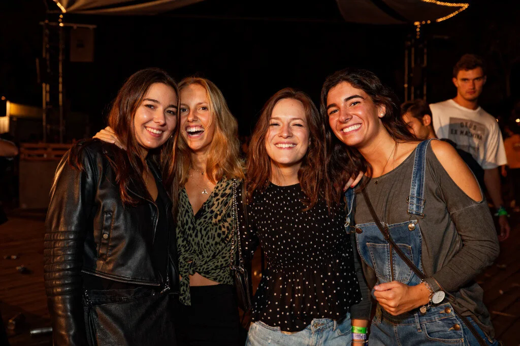 5D4_5610_Crowd.jpg