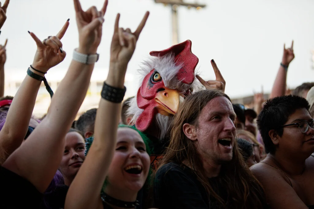 5D4_1964_Crowd Shots.jpg