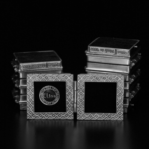 Diamond and Dot Mini