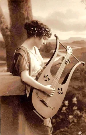 girl_with_lyre.jpg