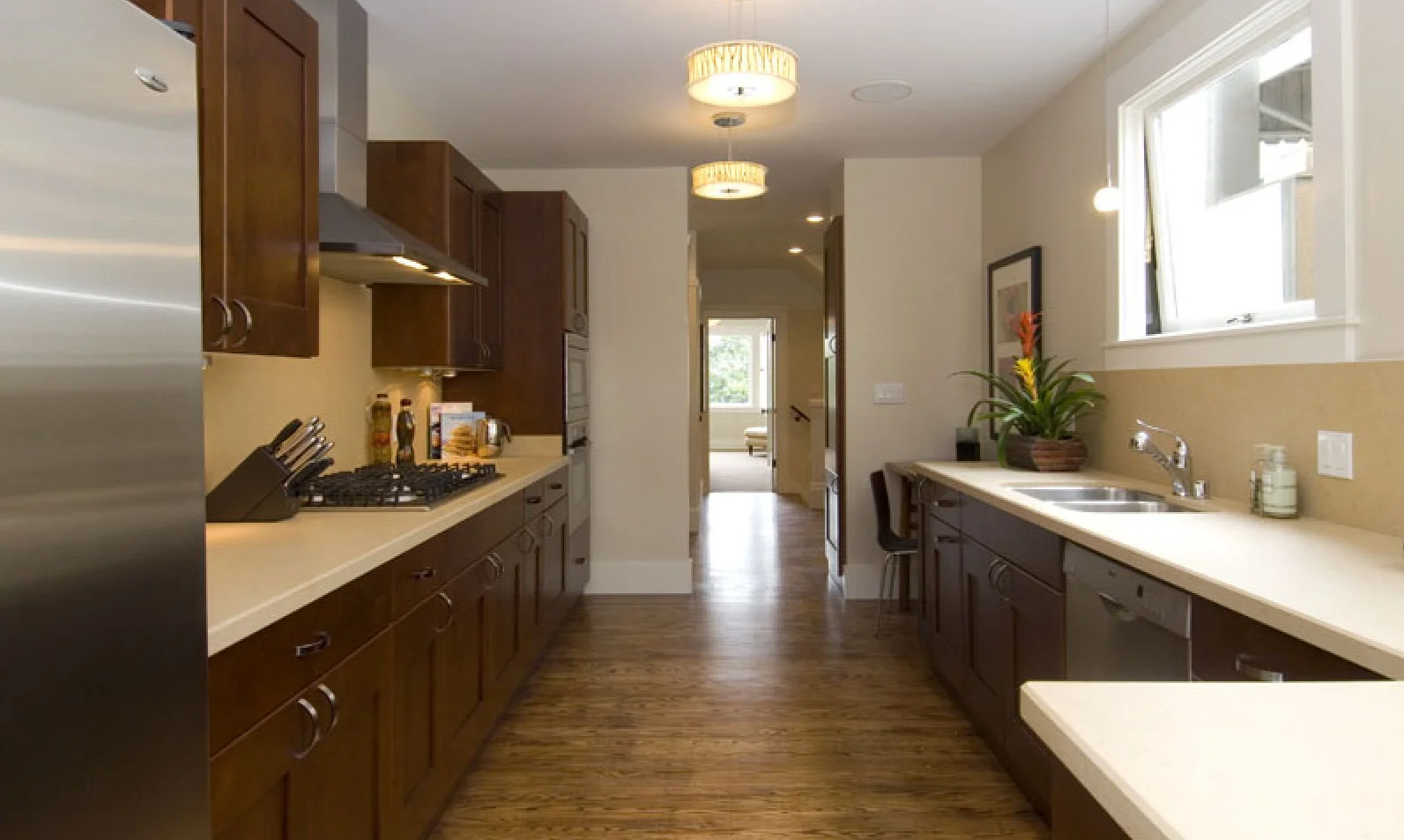 kitchen1.jpg