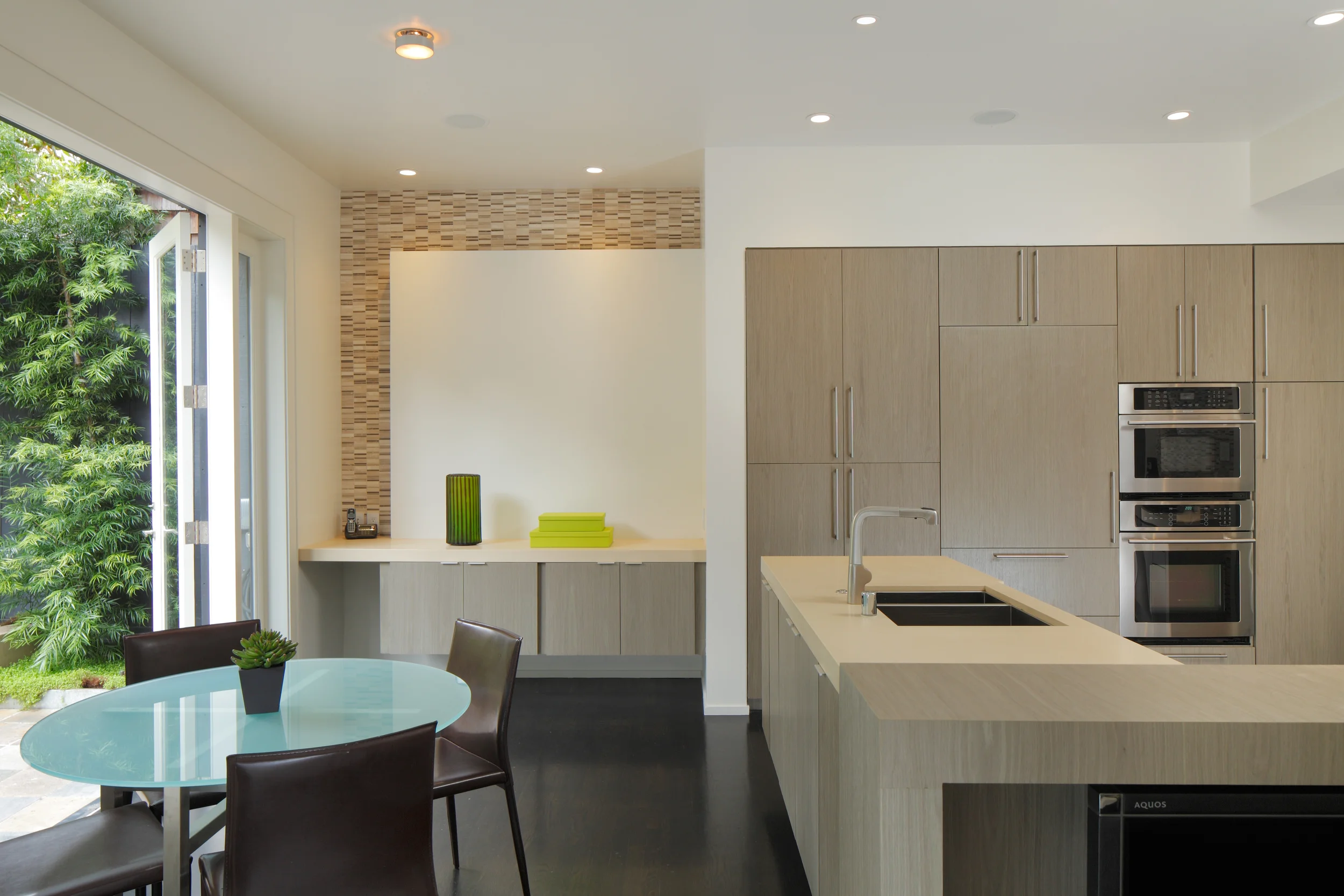 Kitchen_Nook_1317.jpg