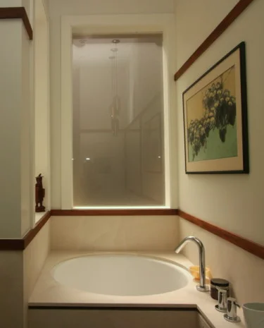 W_TUB.jpg
