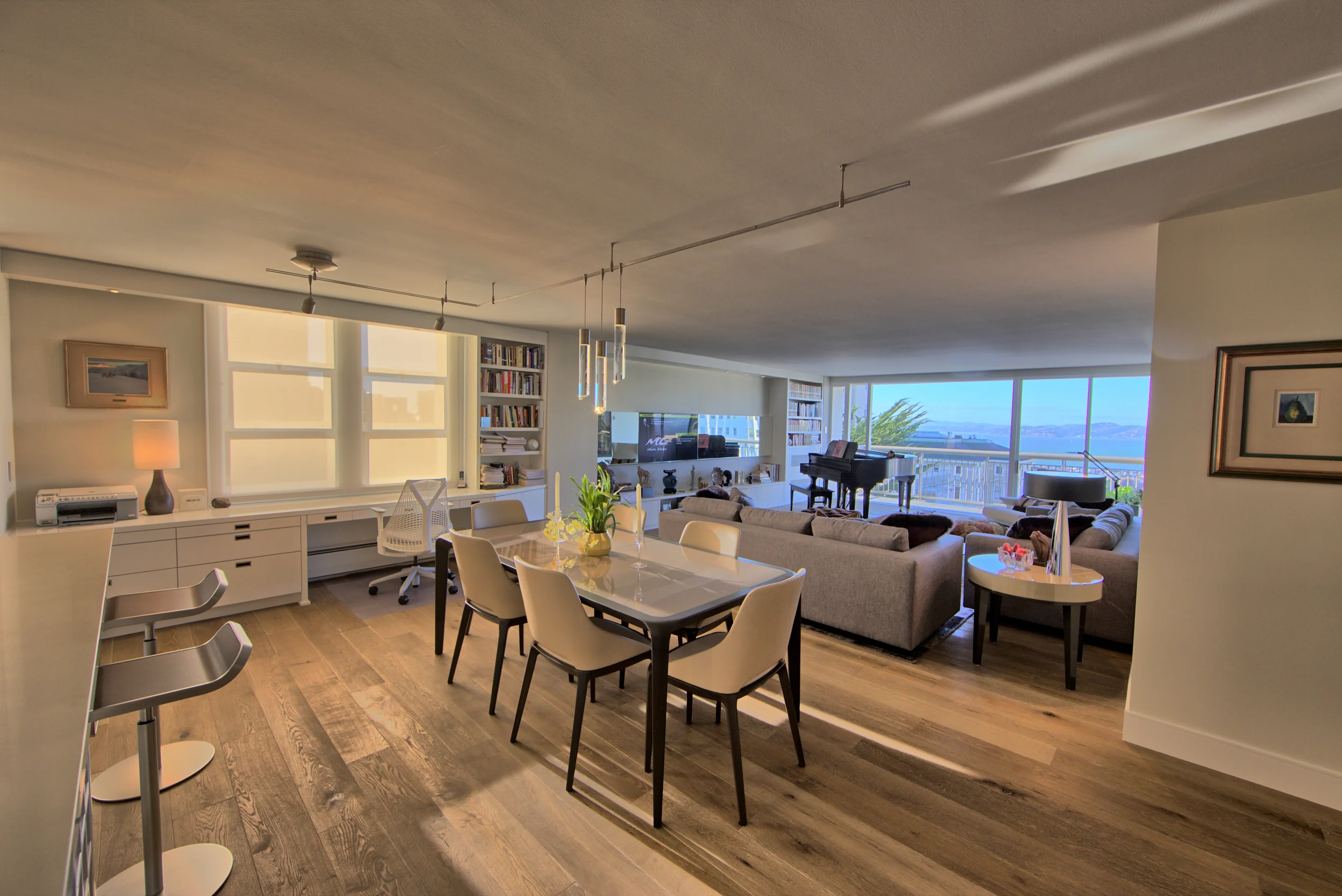 01-pacific_ff_living_room_1.jpg