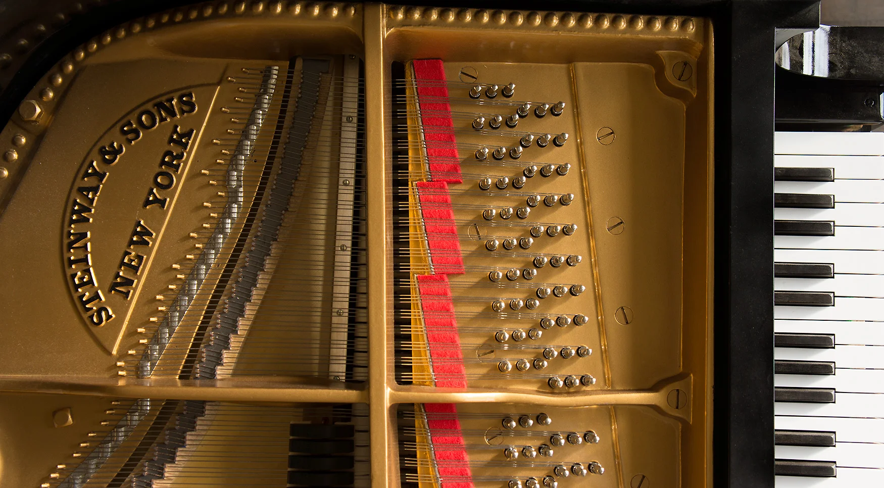 bp-steinway-inside.jpg
