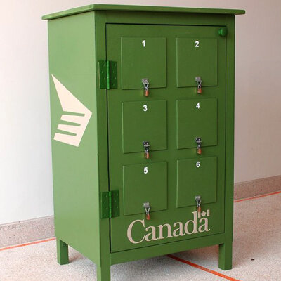 Replica Canada Post Box