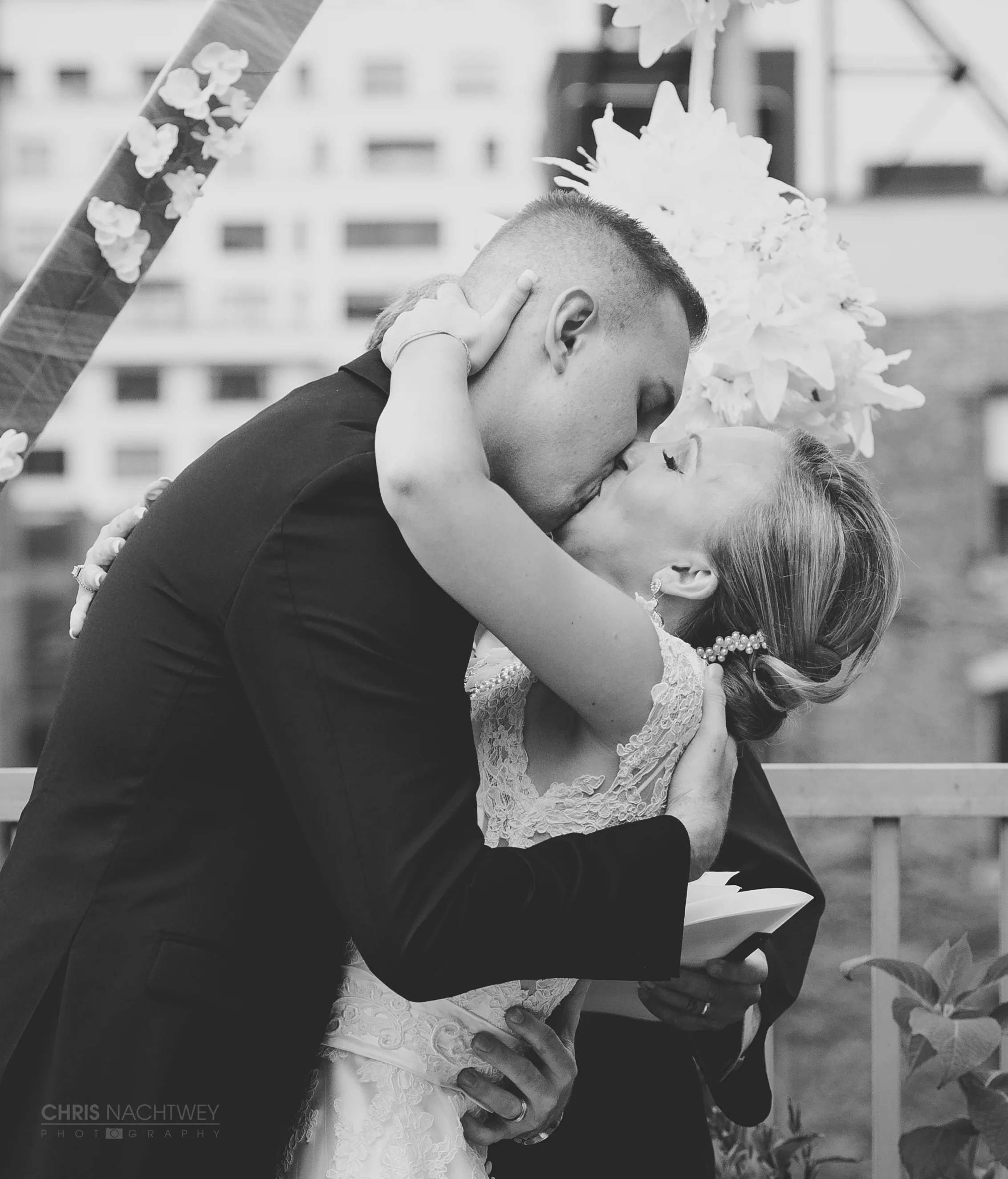 new-york-city-first-kiss-photos-chris-nachtwey-photography.jpg