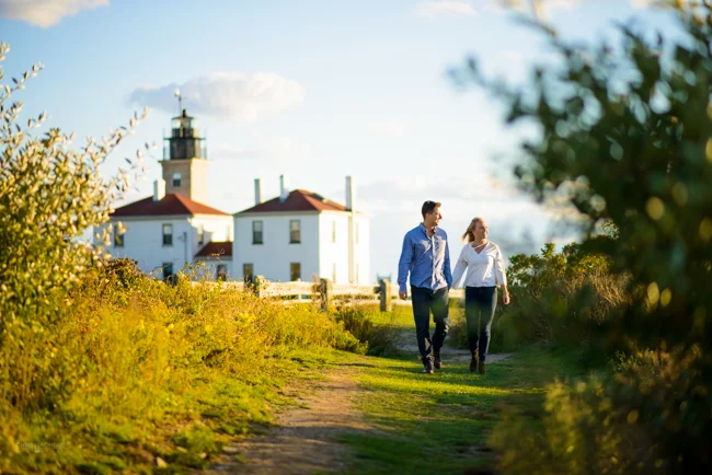 beavertail-lighthouse-ri-engagement-photos-chris-nachtwey-photography.jpg