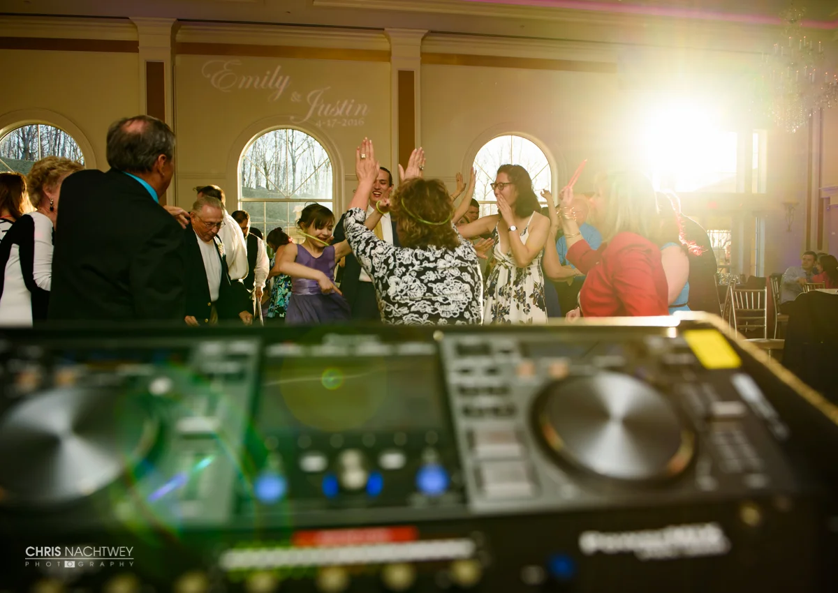 connecticut-photojournalistic-wedding-photographers-chris-nachtwey.jpg