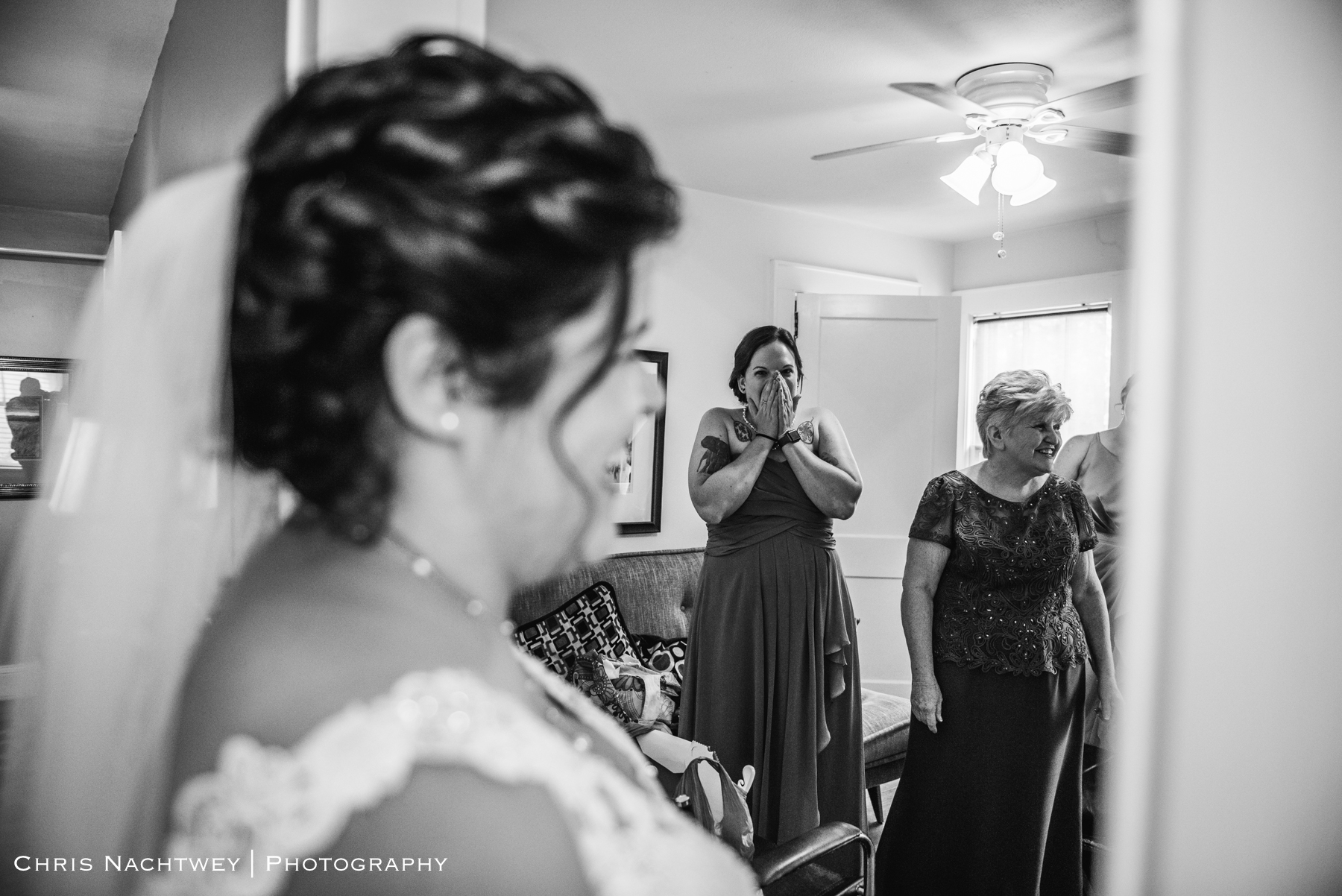 photos-wedding-lighthouse-point-park-carousel-new-haven-chris-nachtwey-photography-2019-7.jpg