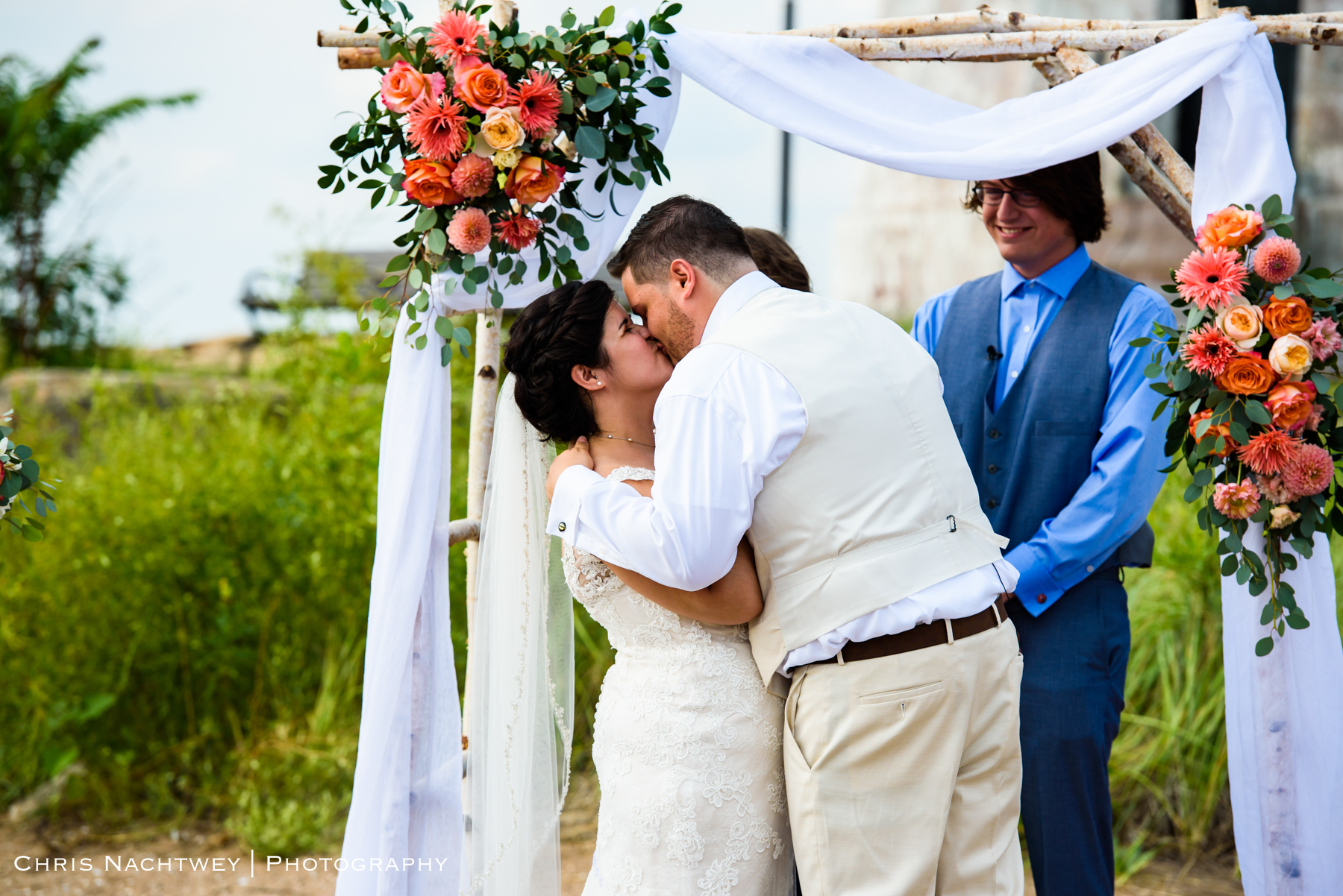 photos-wedding-lighthouse-point-park-carousel-new-haven-chris-nachtwey-photography-2019-28.jpg