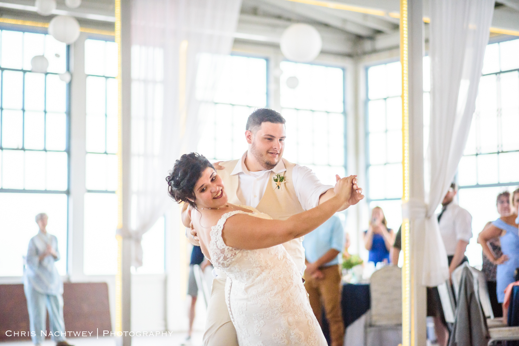 photos-wedding-lighthouse-point-park-carousel-new-haven-chris-nachtwey-photography-2019-48.jpg