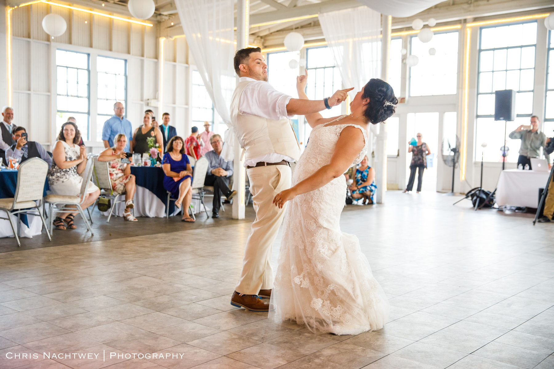 photos-wedding-lighthouse-point-park-carousel-new-haven-chris-nachtwey-photography-2019-49.jpg