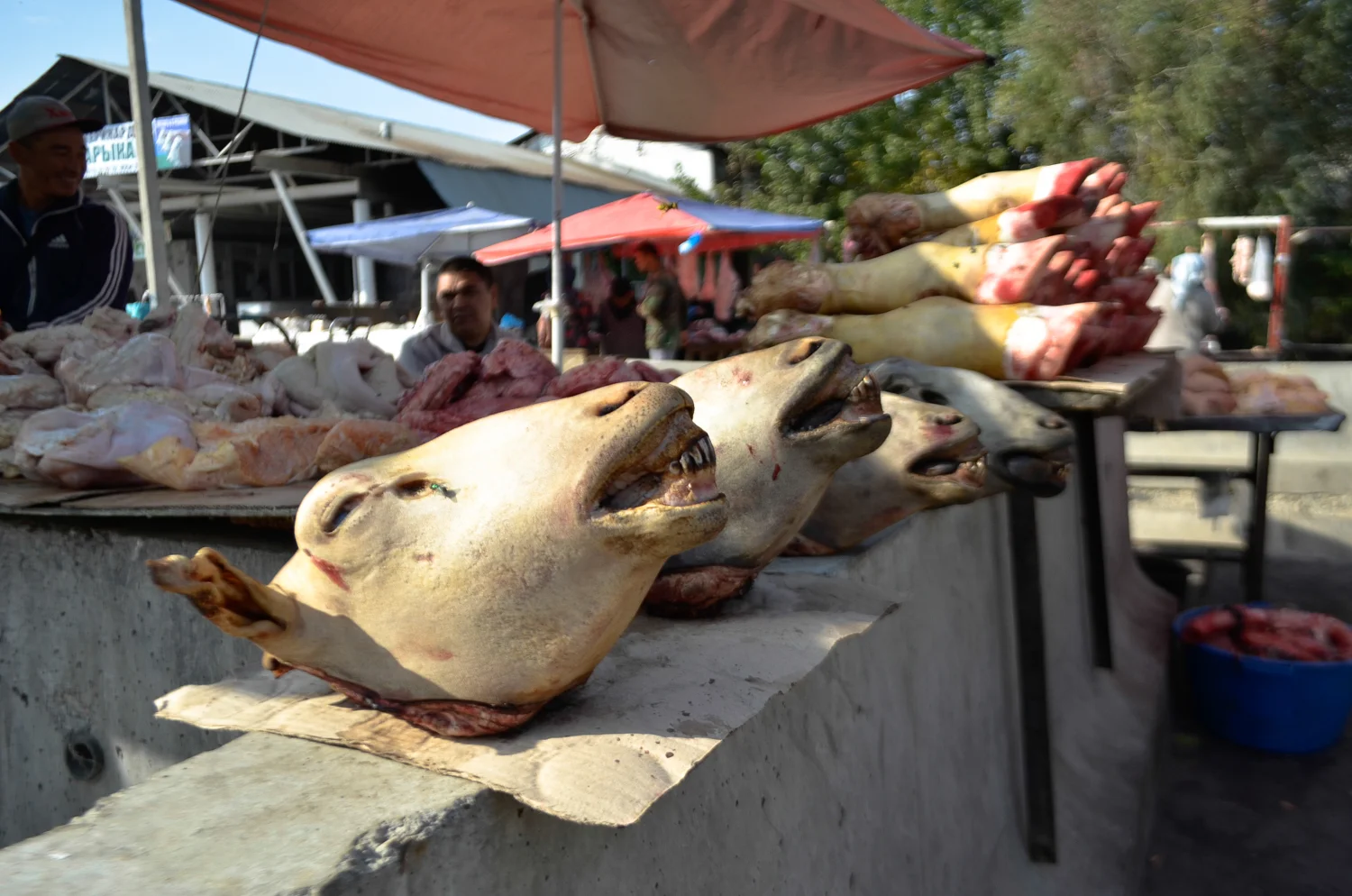 The sprawling bazaar in Osh