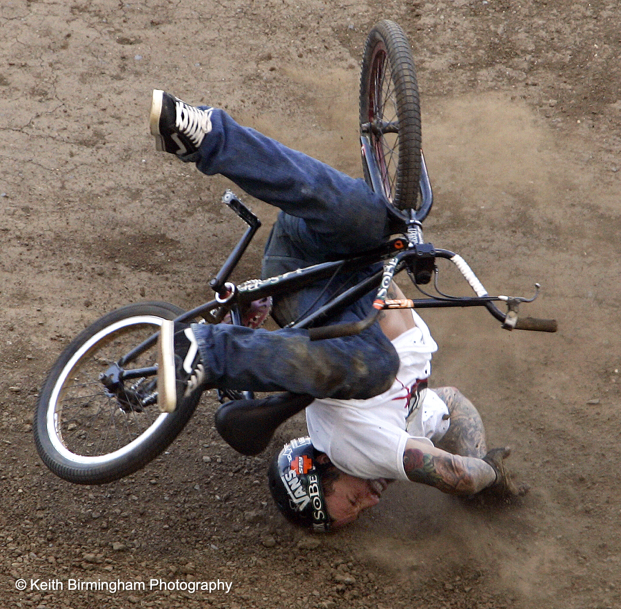  Cory Nastazio of Riverside,Calif., crashes hard on his face during the first round of the BMX Freestyle Dirt Finals during the Eleventh X Games at the Home Depot Center in Carson ,Calif., August 6. 2005. (Photo by Keith Birmingham, Pasadena Star-New
