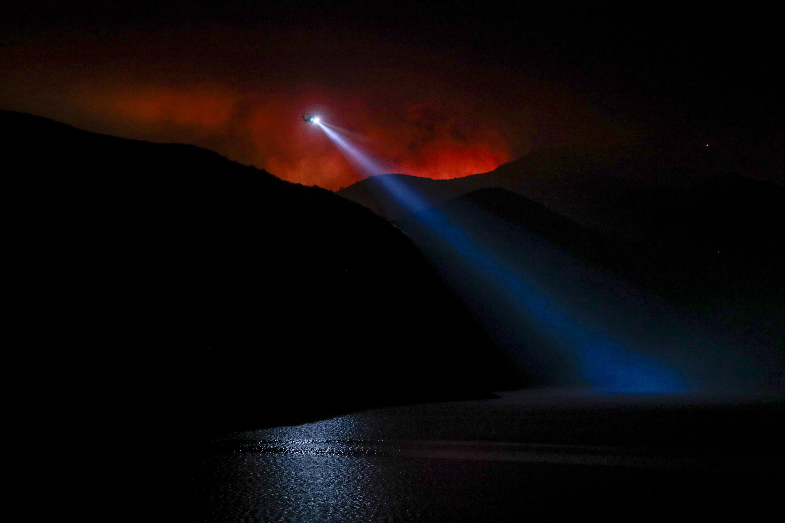  The Holser Fire consumed more than 1,000 acres by the end of its first day just East of Lake Piru. the end of the year, 9,639 fires had burned 4,177,856 acres, more than 4% of California’s roughly 100 million acres of land, making 2020 the largest w